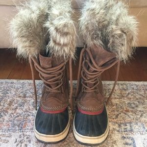 Sorel Joan of Arctic snow boots